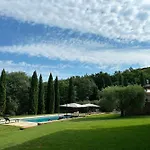 San Vicenzo By Mmega