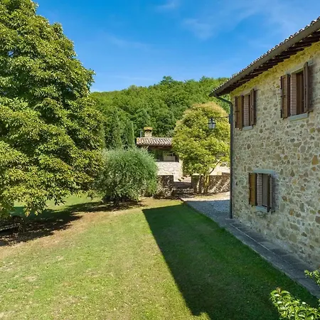 San Vicenzo By Mmega Willa