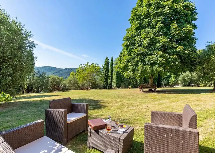 Villa San Vicenzo By Mmega Calzolaro